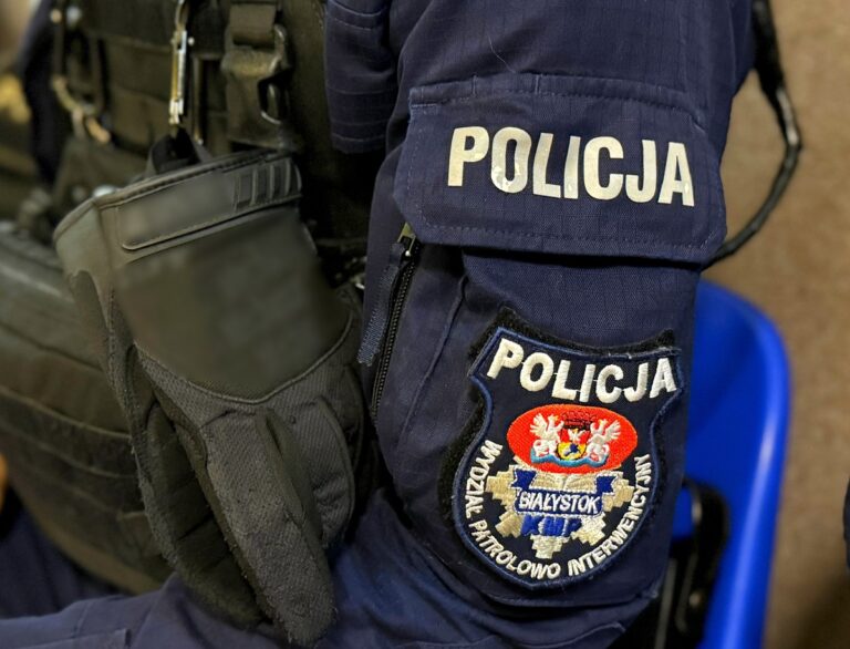 Poszukiwany zgłosił się na policję Białystok