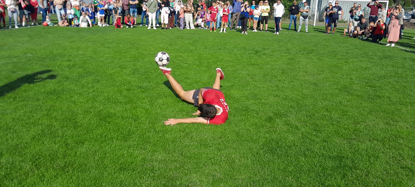 Pierwszy Podlaski Piknik Piłkarski "Zagraj z Mistrzem"