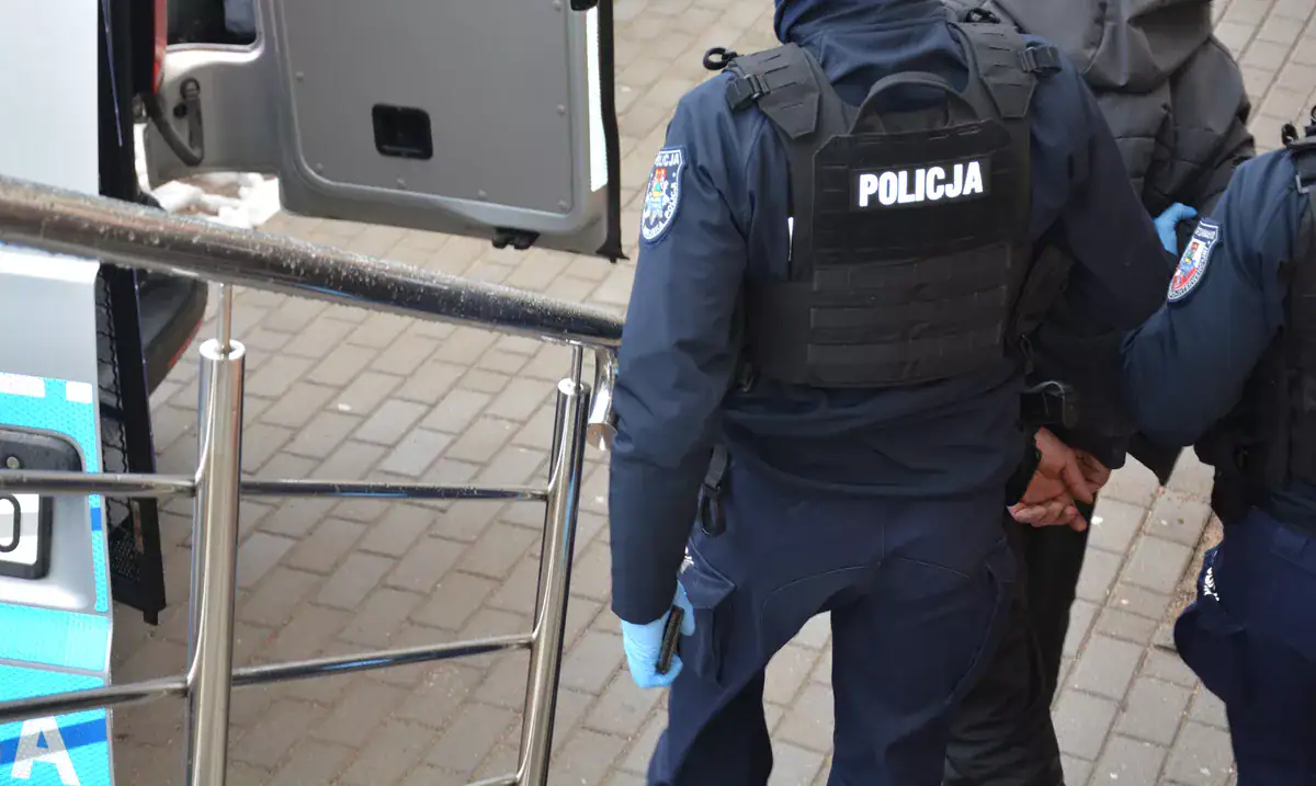 zbiorowy gwałt Warszawa