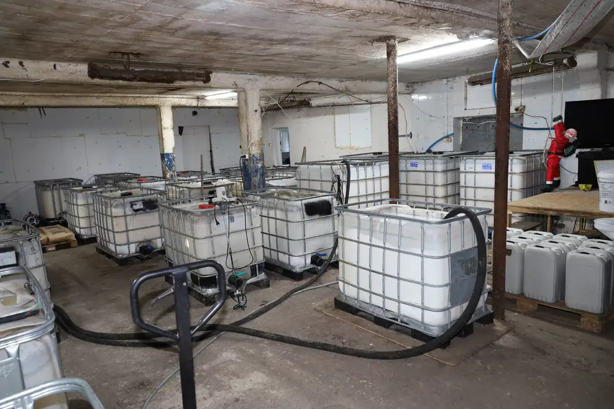 Policjanci zlikwidowali bimbrownię w Łomży