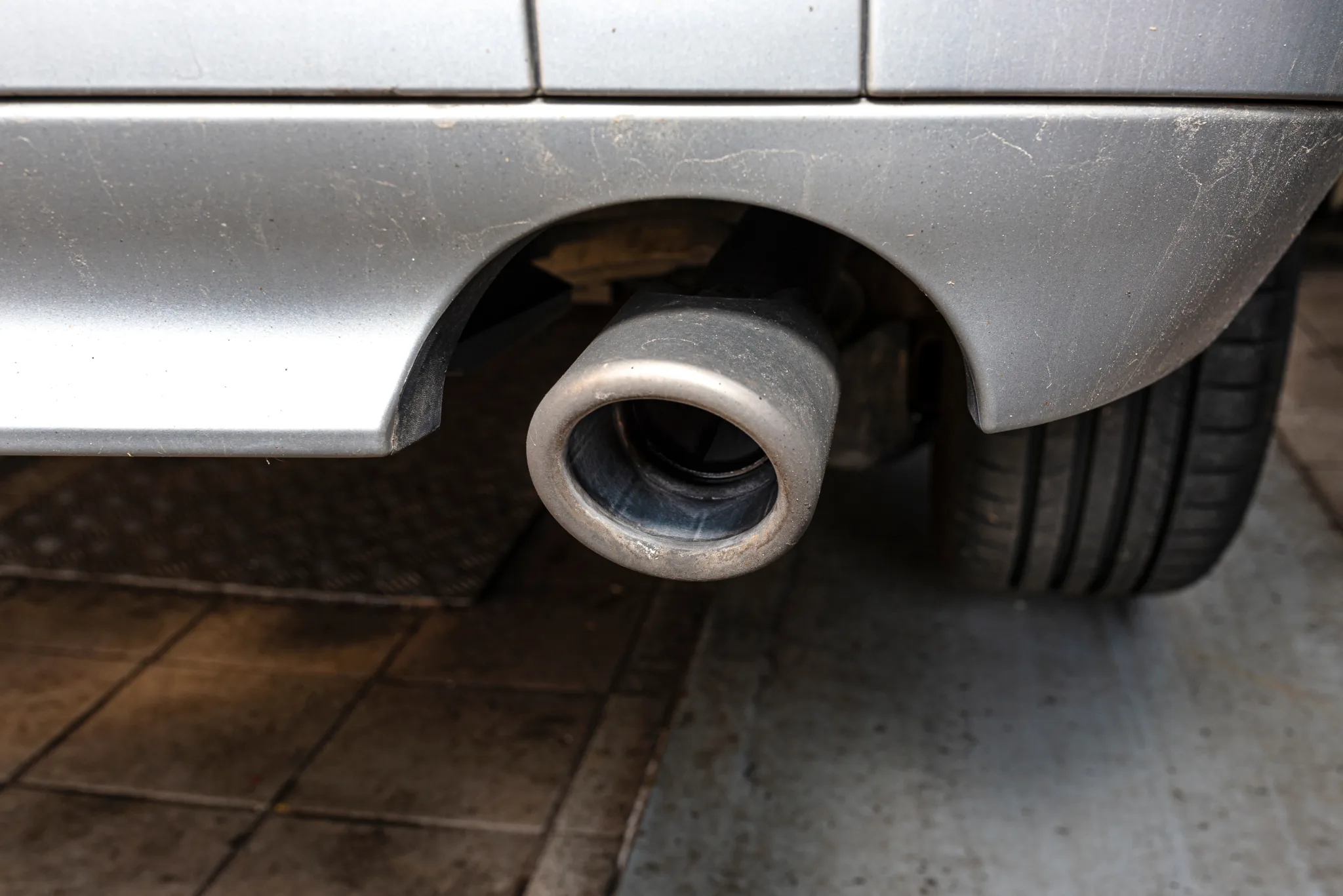 Decybele w normie? Policja w Białymstoku zatrzymała 20 dowodów rejestracyjnych