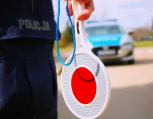 17-latek bez prawa jazdy zatrzymany w Brańsku. Chciał zrobić zakupy babci